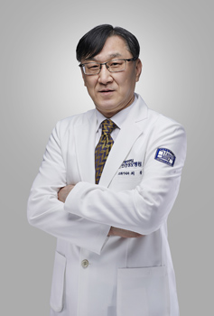 Choi Hwang  